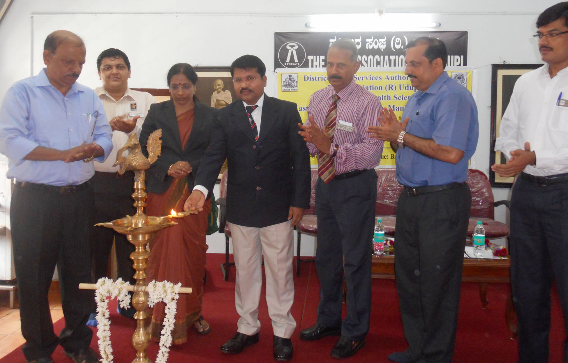 ವೈದ್ಯರಿಗೆ ಸಮಾಜದ ಕಾಳಜಿ ಇರಲಿ: ನ್ಯಾ.ವೆಂಕಟೇಶ್ ನಾಯ್ಕಾ